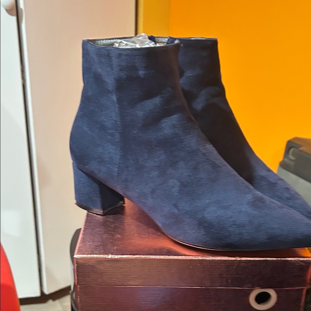 Women's Navy Suede Pointed-Toe Ankle Boots - Picture 2 of 4